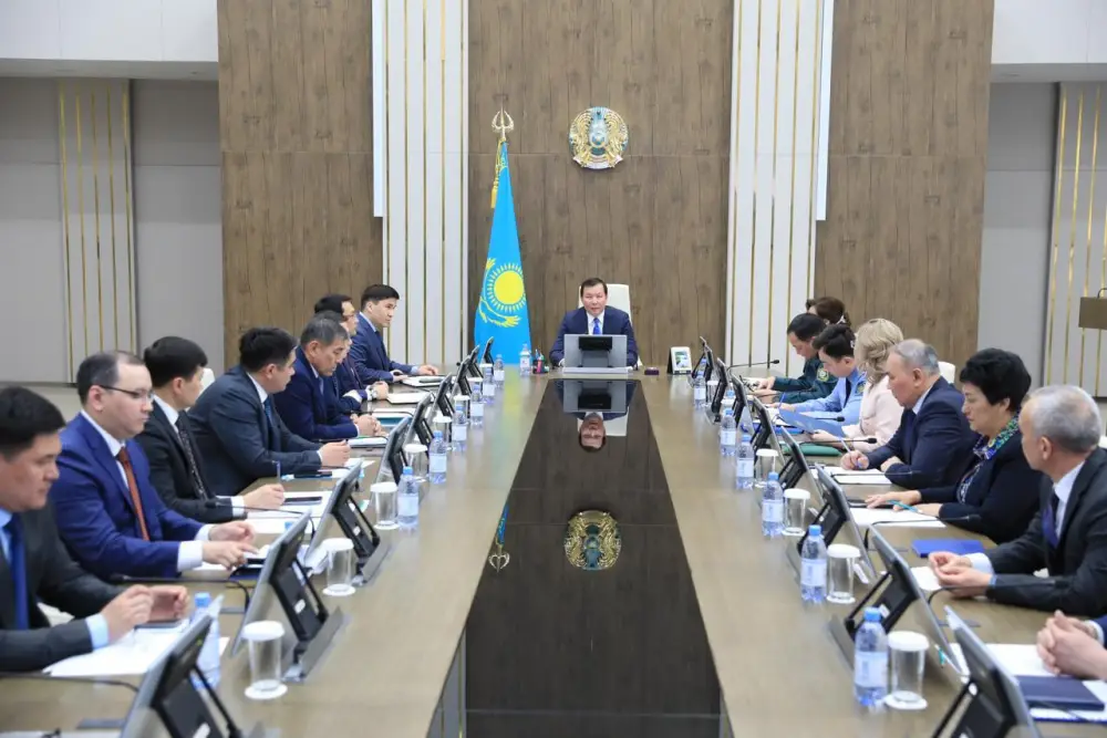 Аким поручил строго контролировать, чтобы объекты были доступны для граждан с инвалидностью (5)