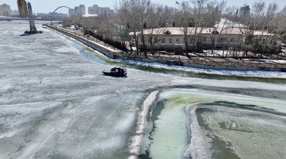 МЧС провел выездной брифинг на реке Есиль (8)