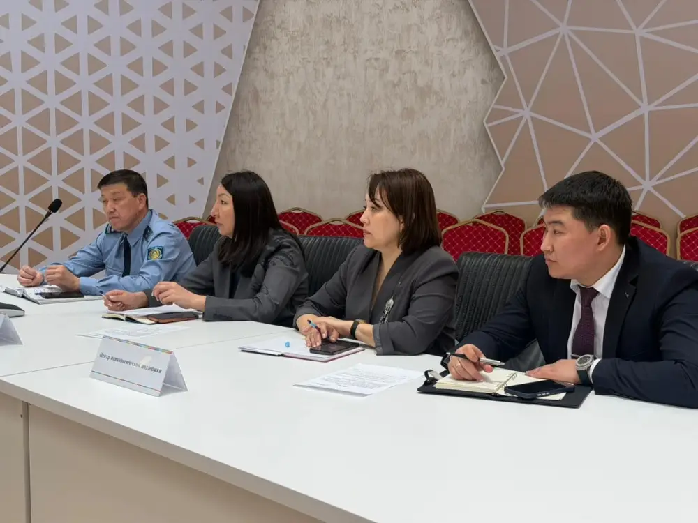 В Астане обсудили вопросы профилактики правонарушений среди подростков (2)