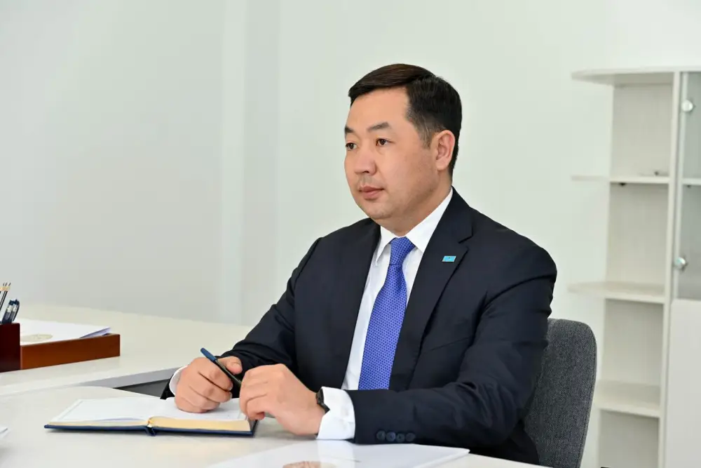 Аким области провел личный прием граждан (8)