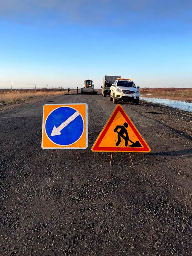 В ВКО дорожные знаки региона проходят весеннюю проверку (3)