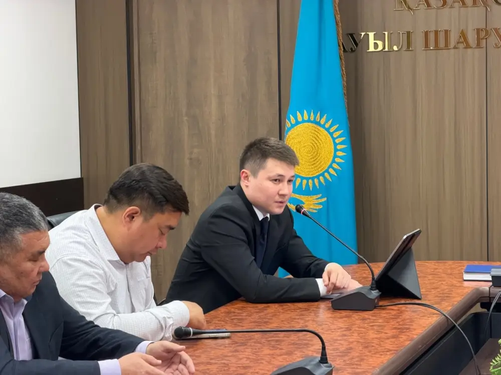 Обсуждены вопросы соблюдения этических норм и религиозных убеждений государственных служащих (3)