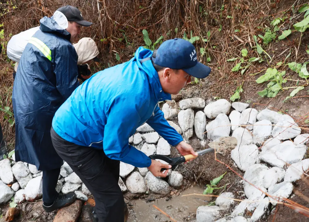 Ербол Карашукеев принял участие в акции «Мөлдір бұлақ» (5)