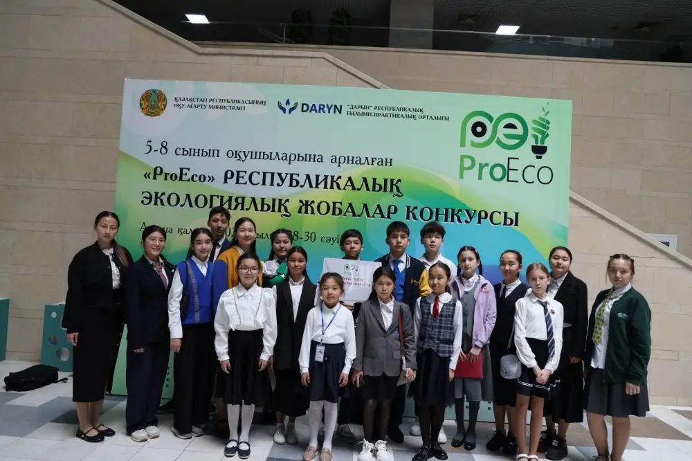 Более 100 тысяч выпускников школ внесли вклад в озеленение страны (3)