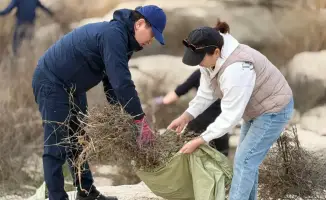 Субботник в Мангистау: 8000 участников очистили 95 гектаров