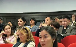 Обсуждение профилактики религиозного экстремизма и правовой грамотности среди государственных служащих Казахстана