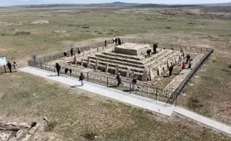 Студенты Караганды: Восстанавливая историю, очищая природу