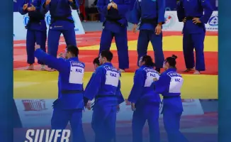 Серебро сборной Казахстана на чемпионате Азии по дзюдо: шаг к новым достижениям в командных соревнованиях