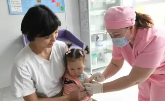 Неделя иммунизации в Астане: врачи подчеркивают важность вакцинации против ВПЧ для предотвращения рака шейки матки