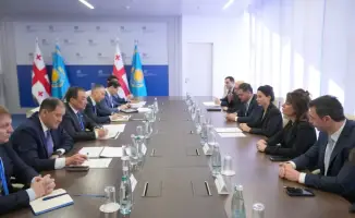 Казахстан и Грузия обсуждают развитие транспортно-логистического сотрудничества