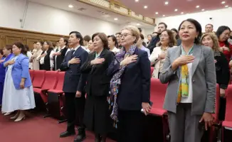 Свет знаний: в Астане чествуют библиотекарей, открывающих двери в мир литературы