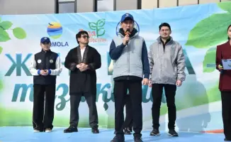 В Косшы прошел экоплоггинг, собравший около тысячи участников для улучшения городской среды