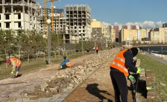 Астана: город пробуждается от зимней спячки с новыми зелеными нарядами