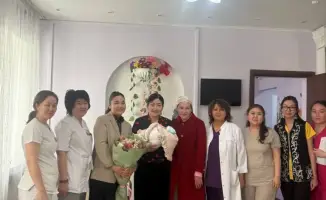 На грани жизни: операция, вернувшая свет в глаза матери и новорождённой в Алматы