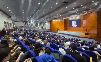 Студенты ЕНУ им. Л.Н. Гумилева ознакомлены с финансовыми рисками на лекции перед Национальной олимпиадой 2026