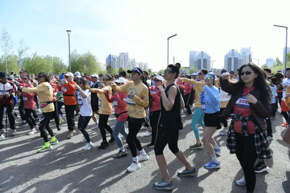 Charity Samruk Marathon: тысячи людей приняли участие в масштабном благотворительном мероприятии в Астане (6)