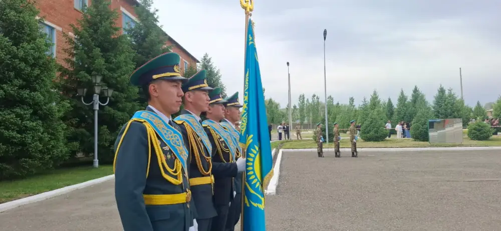 В ВКО солдаты-новобранцы приняли присягу (2)