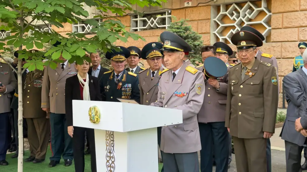 В Алматы почтили память генерала армии Сагадата Нурмагамбетова (5)