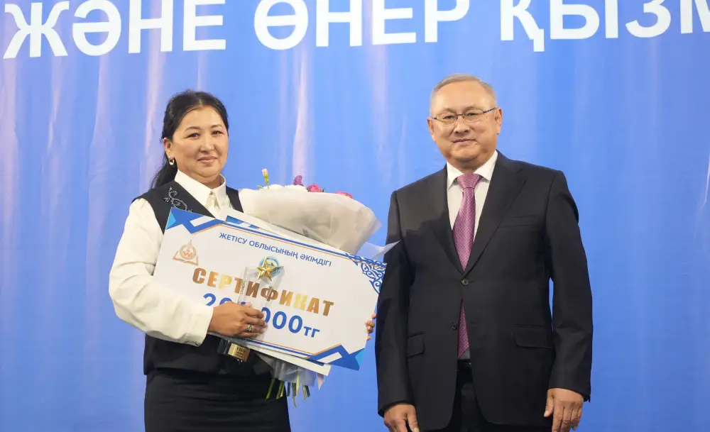 В Жетісу состоялось вручение государственных наград работникам культуры (7)