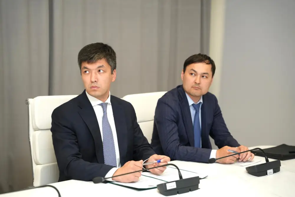 Министр энергетики провел прием граждан (2)
