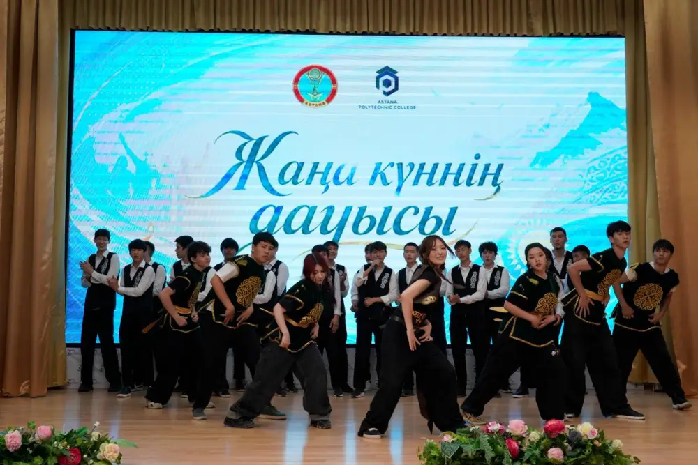 «Голос нового дня»: в Астане прошел музыкальный конкурс студенческого клуба «Жас сарбаз» (10)