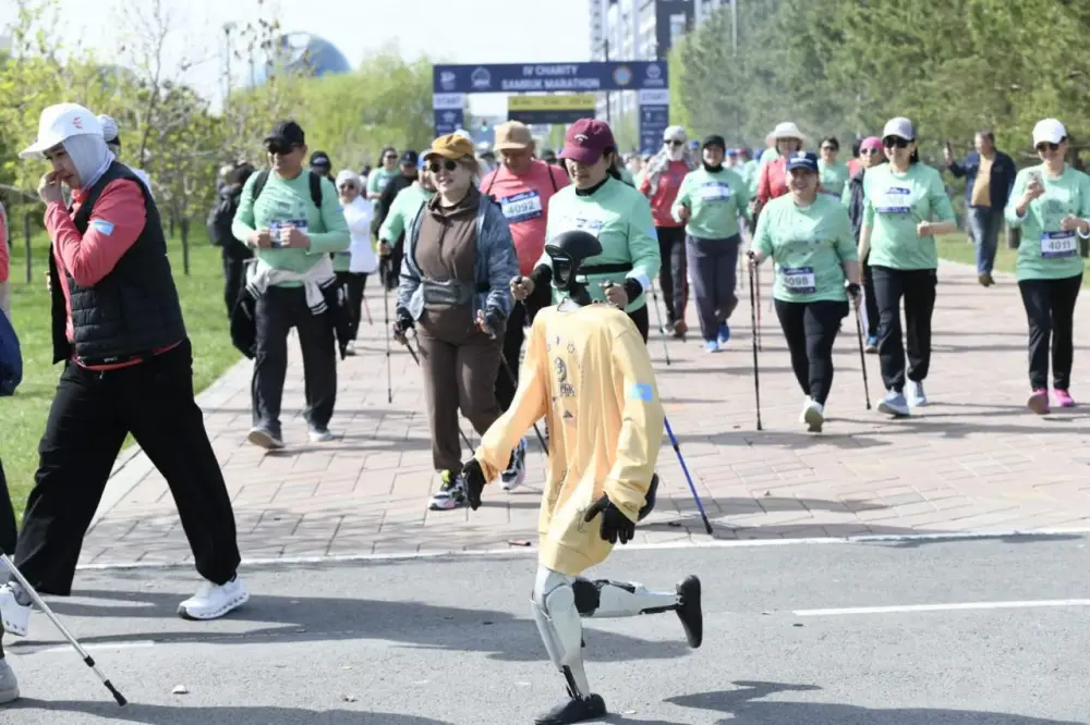 Charity Samruk Marathon: тысячи людей приняли участие в масштабном благотворительном мероприятии в Астане (2)