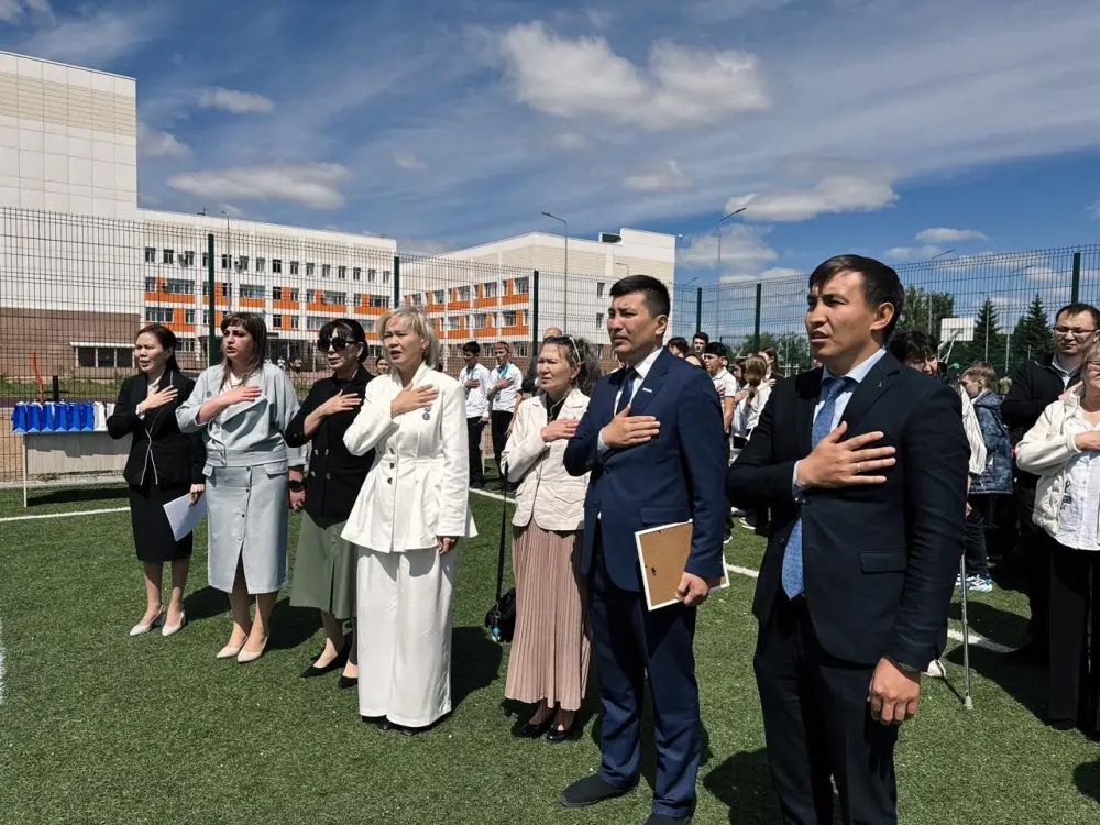 «Жұлдыздар шеруі-2026»: лучших учеников чествовали в с столичной школе (5)