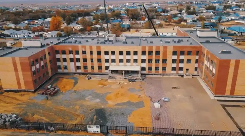 В Темирском районе начался масштабный этап строительства: будут введены новые дороги, бассейн и реабилитационный центр (5)