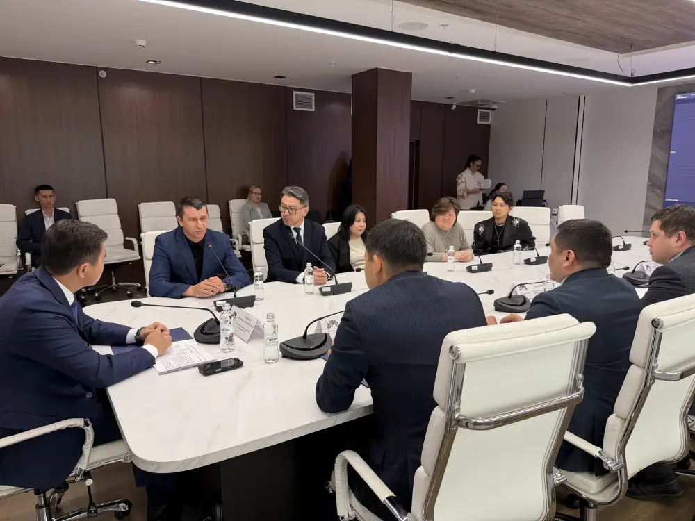 Куандык Кажкенов провел прием граждан (2)
