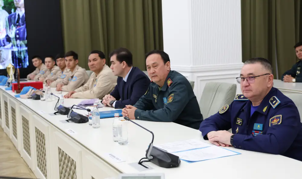 Министр обороны наградил призеров военно-патриотического соревнования в Узбекистане (4)
