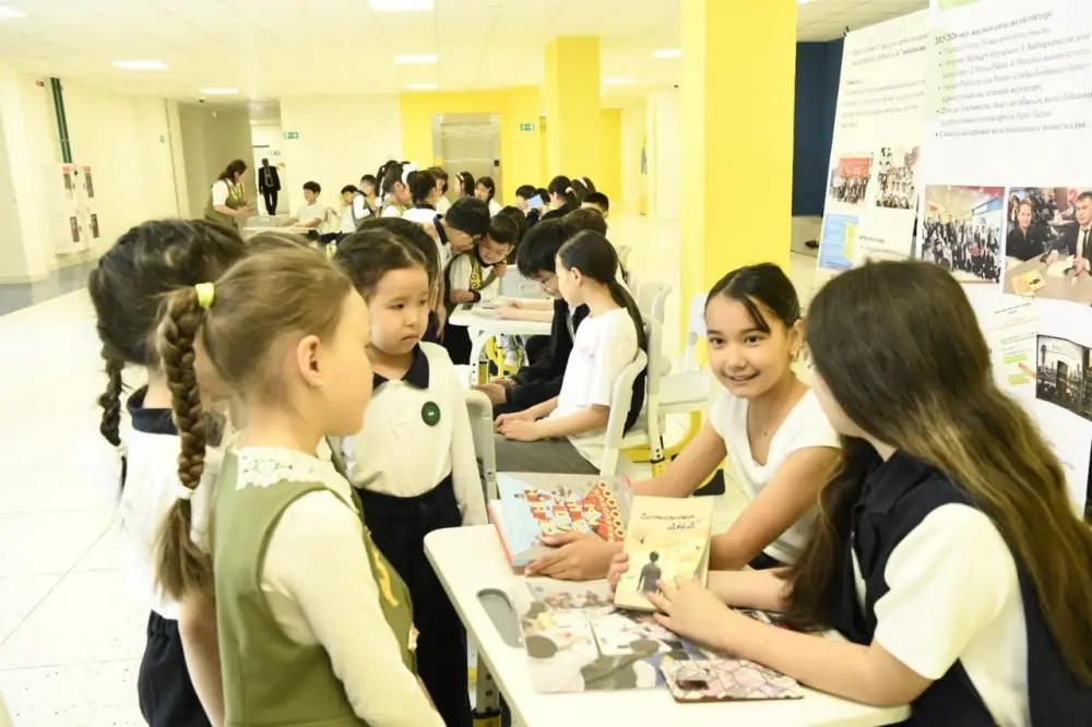 В Астане подвели итоги проекта «Детская библиотека» (3)