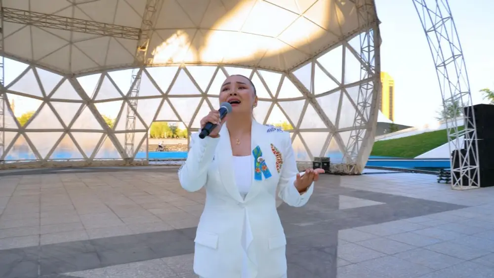 «Мәңгілік ерлікке тағзым»: в Астане прошёл концерт, посвящённый Дню Победы (2)