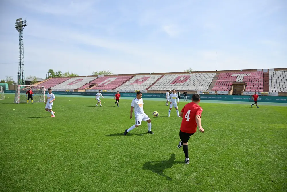В Семее стартовал республиканский турнир по мини-футболу среди представителей СМИ, посвященный памяти Амангельды Сейитхана (5)