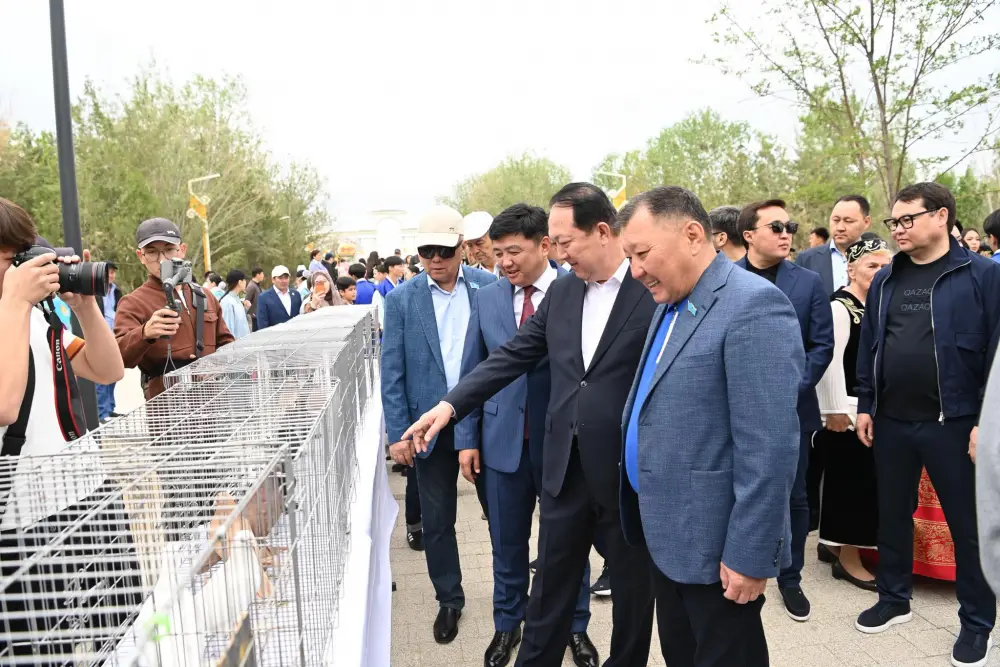В Президентском парке состоялось праздничное мероприятие «БІРЛІК. ДОСТЫҚ. БЕРЕКЕ» (2)