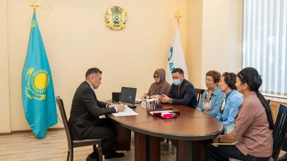 На приеме у акима ВКО жители региона поднимали вопросы жилья, теплоснабжения, предпринимательства (6)
