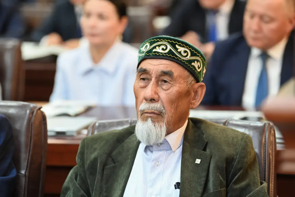 Состоялась областная научно-познавательная конференция, посвященная 80-летию Алмагуль Божановой (8)