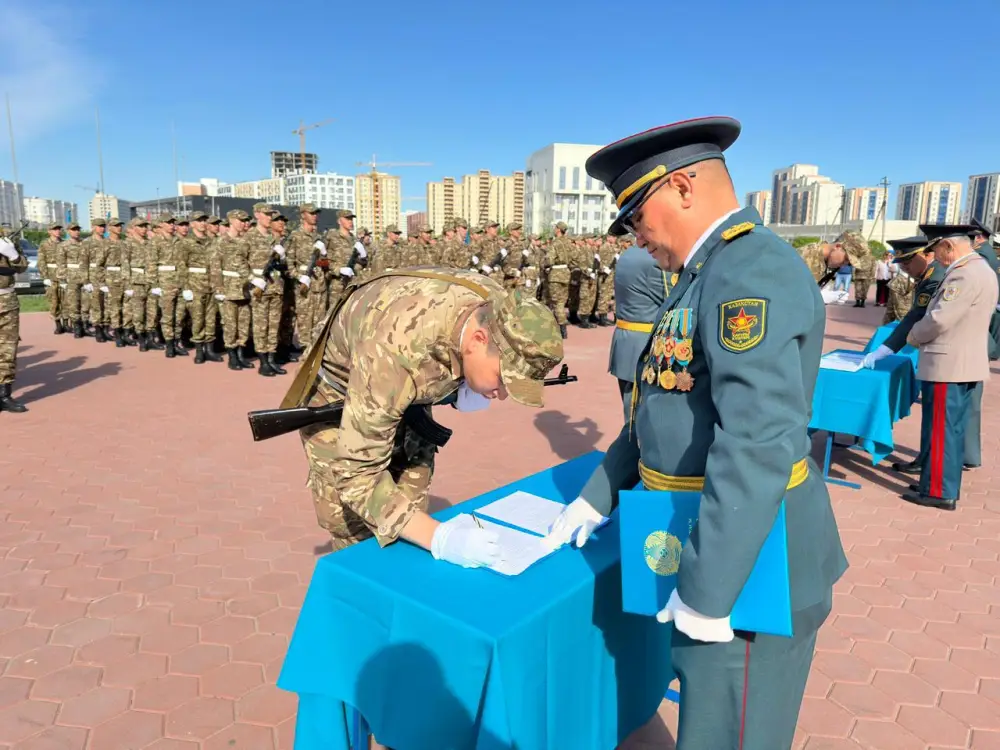 В Астане студенты военной кафедры приняли присягу (2)