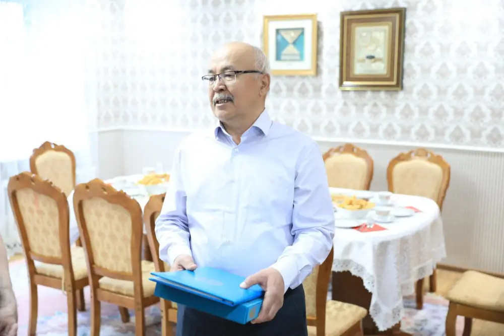День города: Асхат Шахаров выразил признательность людям, внесшим весомый вклад в развитие региона (5)