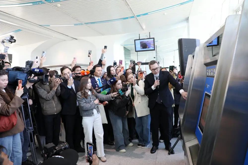 В Астане прошел пресс-тур по объектам LRT (10)