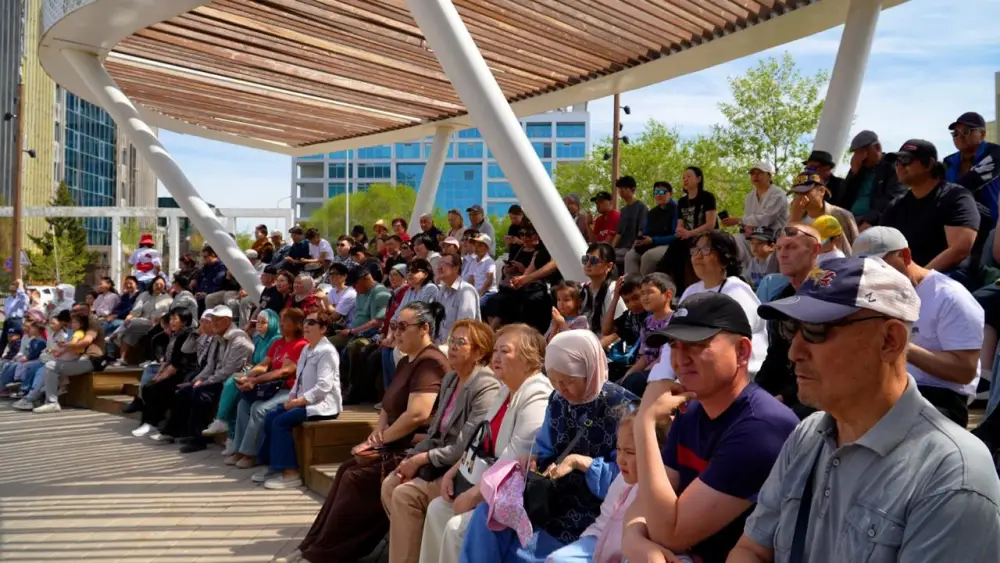 Столичные театры провели концерт в честь Дня единства народа Казахстана (6)