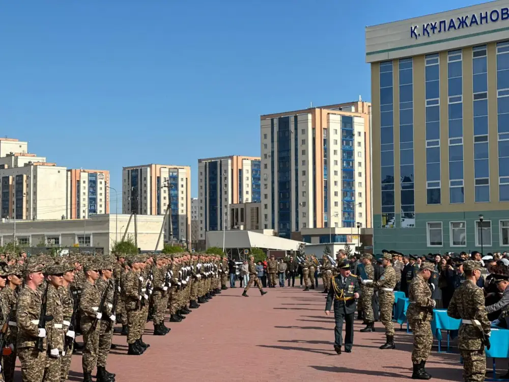 В Астане студенты военной кафедры приняли присягу (5)