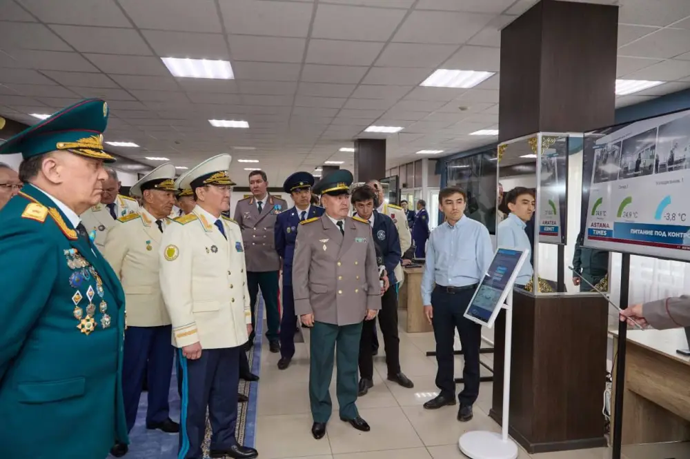 В Национальной гвардии прошла акция «Сарбазға прокурорлық кеңес» (2)
