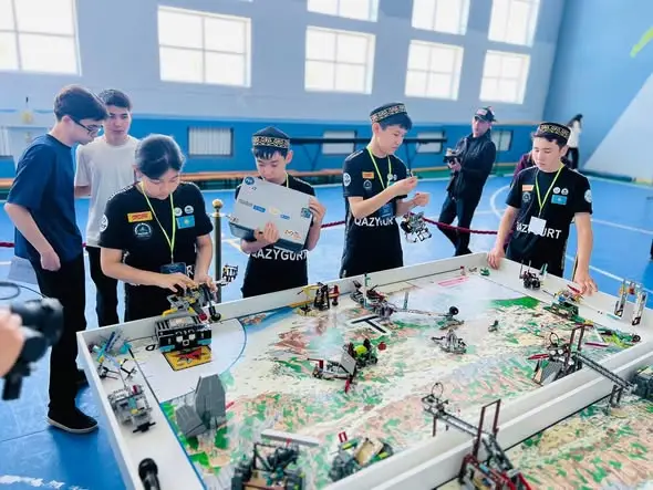 ТУРКЕСТАН: В КАЗЫГУРТЕ ПРОШЕЛ ОБЛАСТНОЙ КОНКУРС РОБОТОТЕХНИКИ «IT JAS IQ» (6)