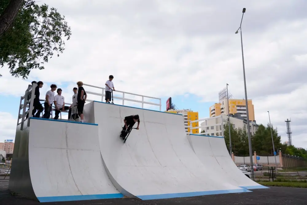 В Астане открылась экстремальная скейт-площадка Fly Park (2)