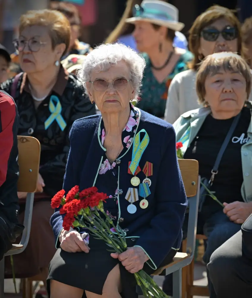 Павлодарцы почтили память павших в Великой Отечественной войне (5)