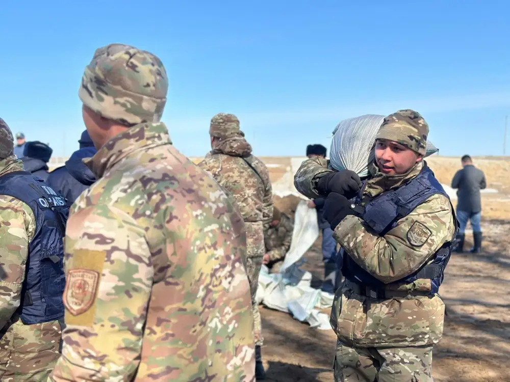 Военнослужащие МЧС в рядах защитников Отечества (4)