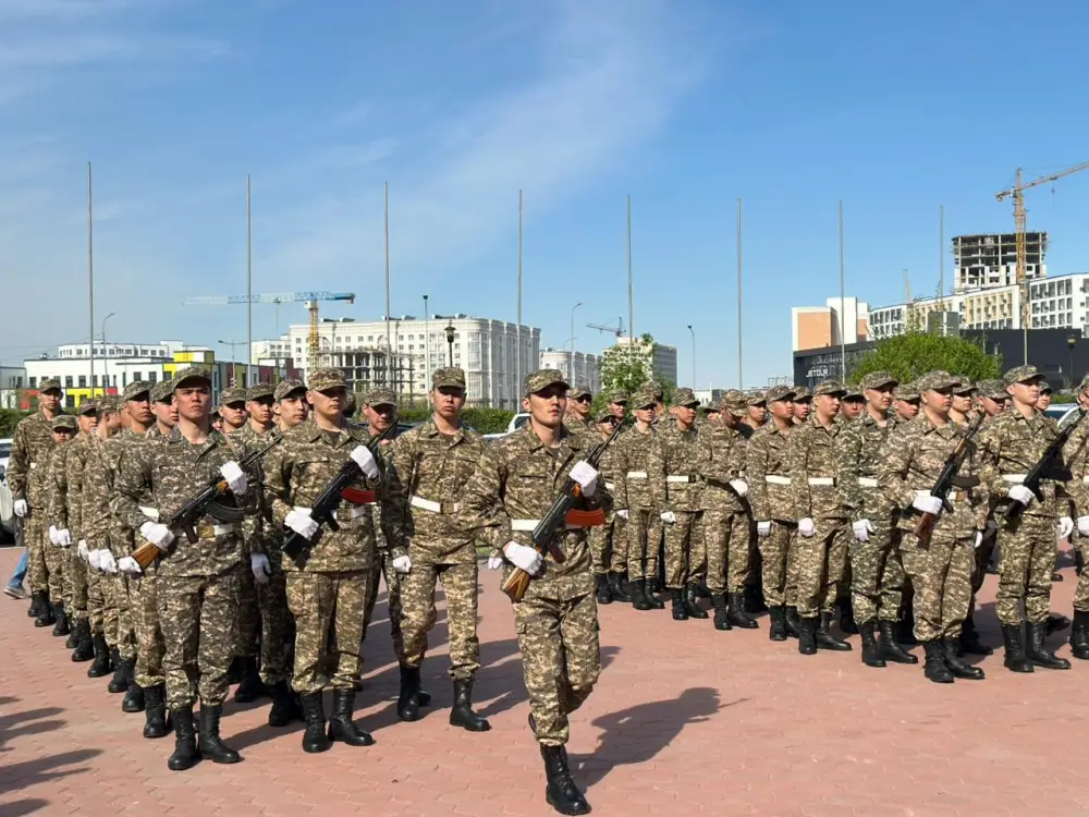 В Астане студенты военной кафедры приняли присягу (6)