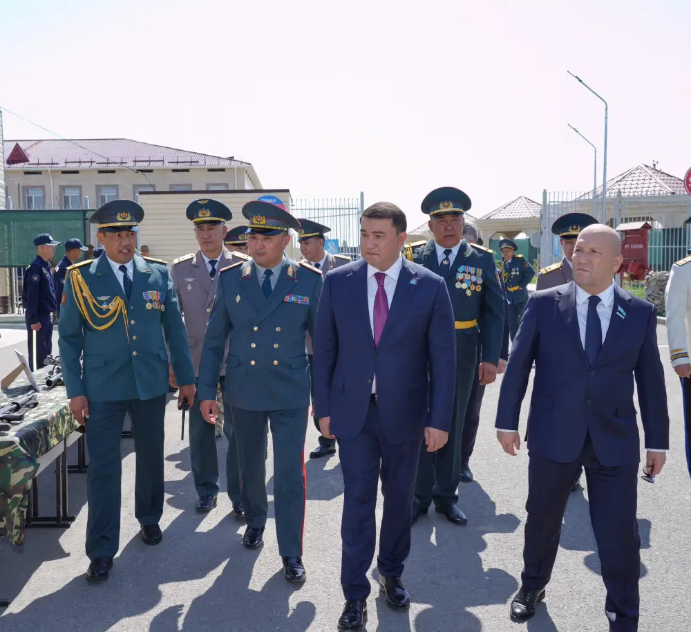 В ТУРКЕСТАНЕ ПРОШЛО ПАТРИОТИЧЕСКОЕ МЕРОПРИЯТИЕ, ПОСВЯЩЕННОЕ ДНЮ ЗАЩИТНИКА ОТЕЧЕСТВА (3)