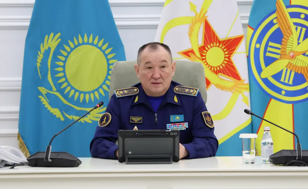 Министр обороны наградил призеров военно-патриотического соревнования в Узбекистане (2)