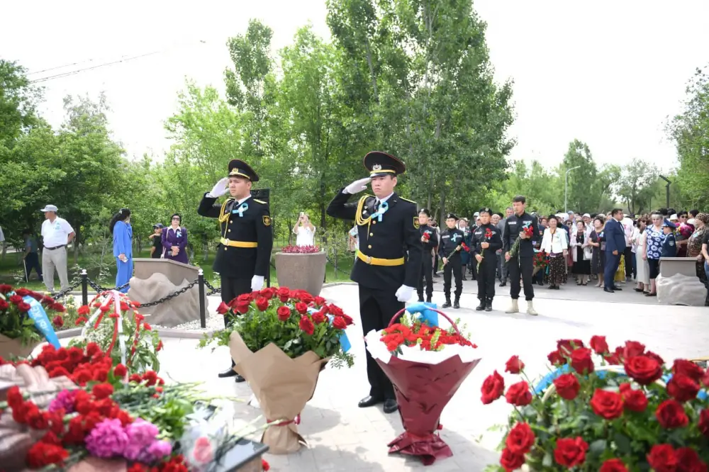 Бессмертный подвиг поколения в сердцах народа (7)